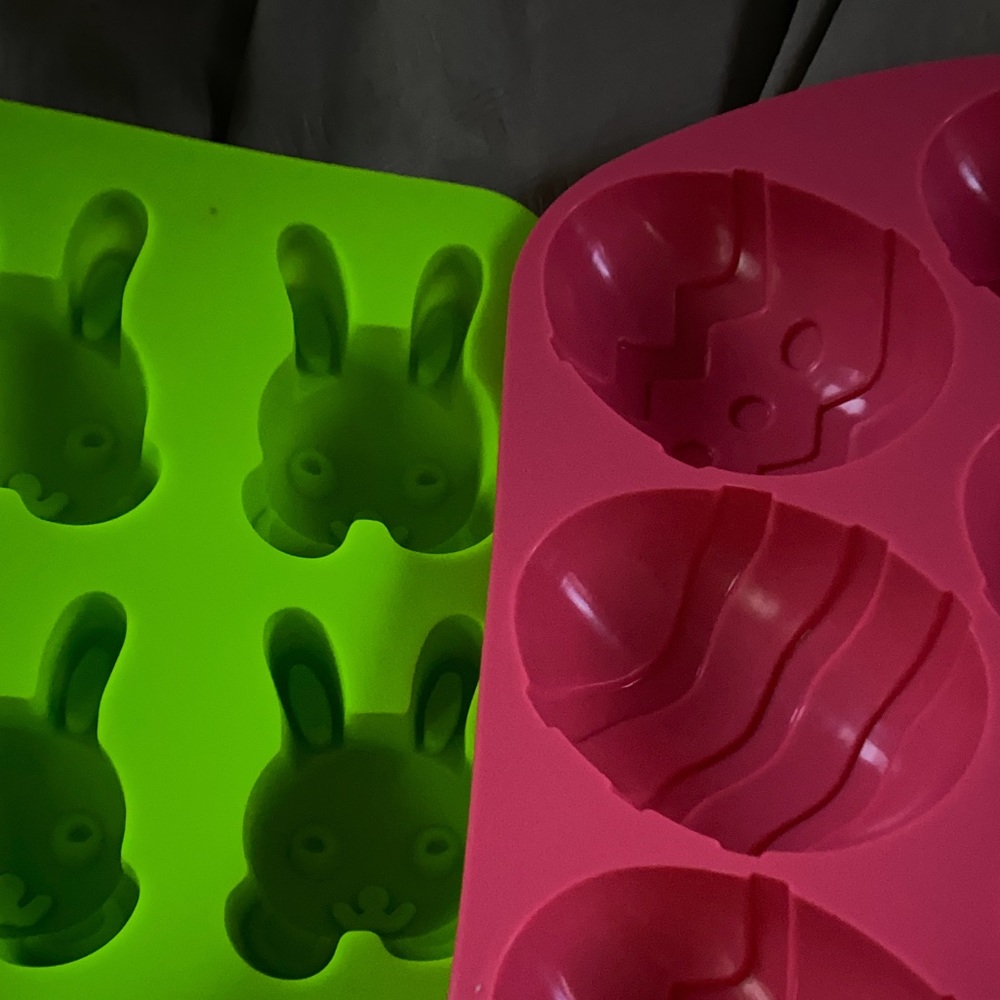 10 for $10 Easter bath bombs